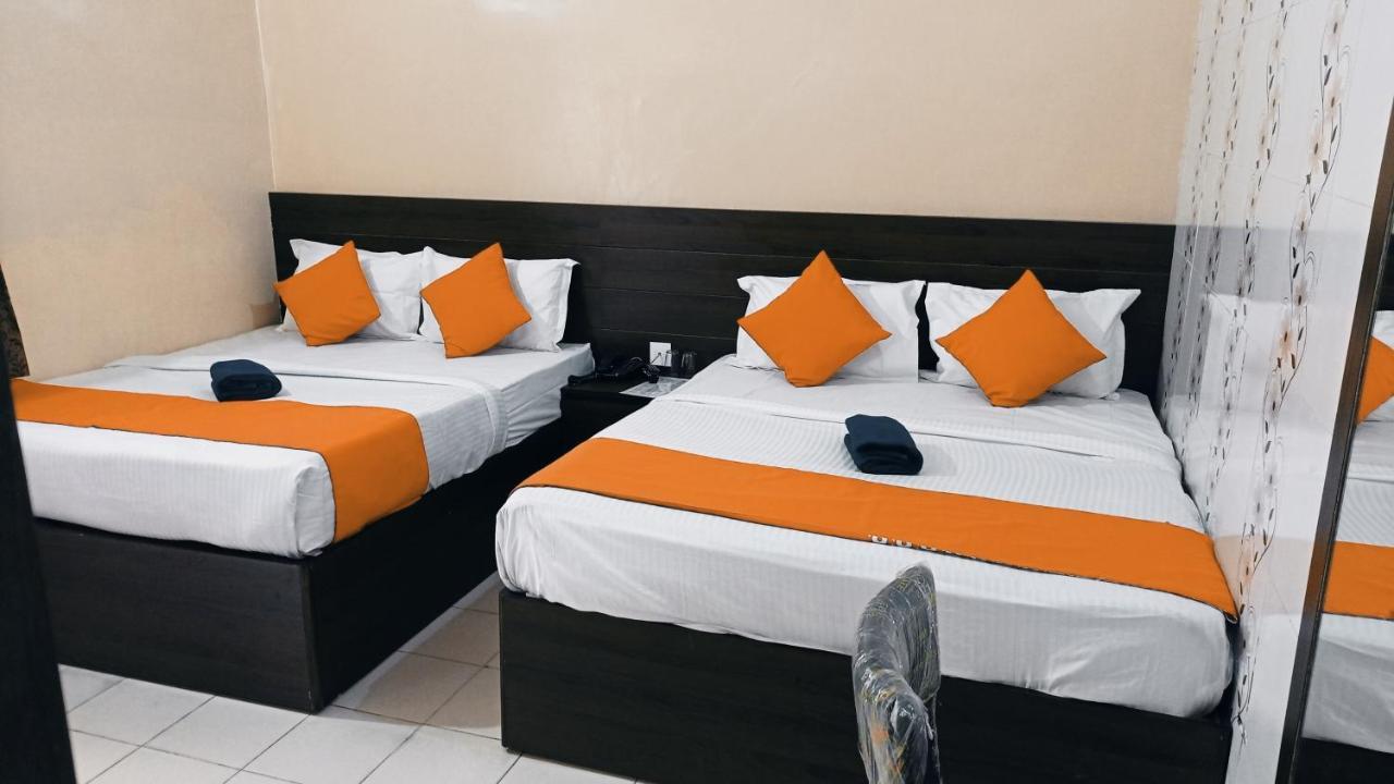 Hotel Om Palace - Couple Friendly & Local Id Accepted Jaipur Bagian luar foto